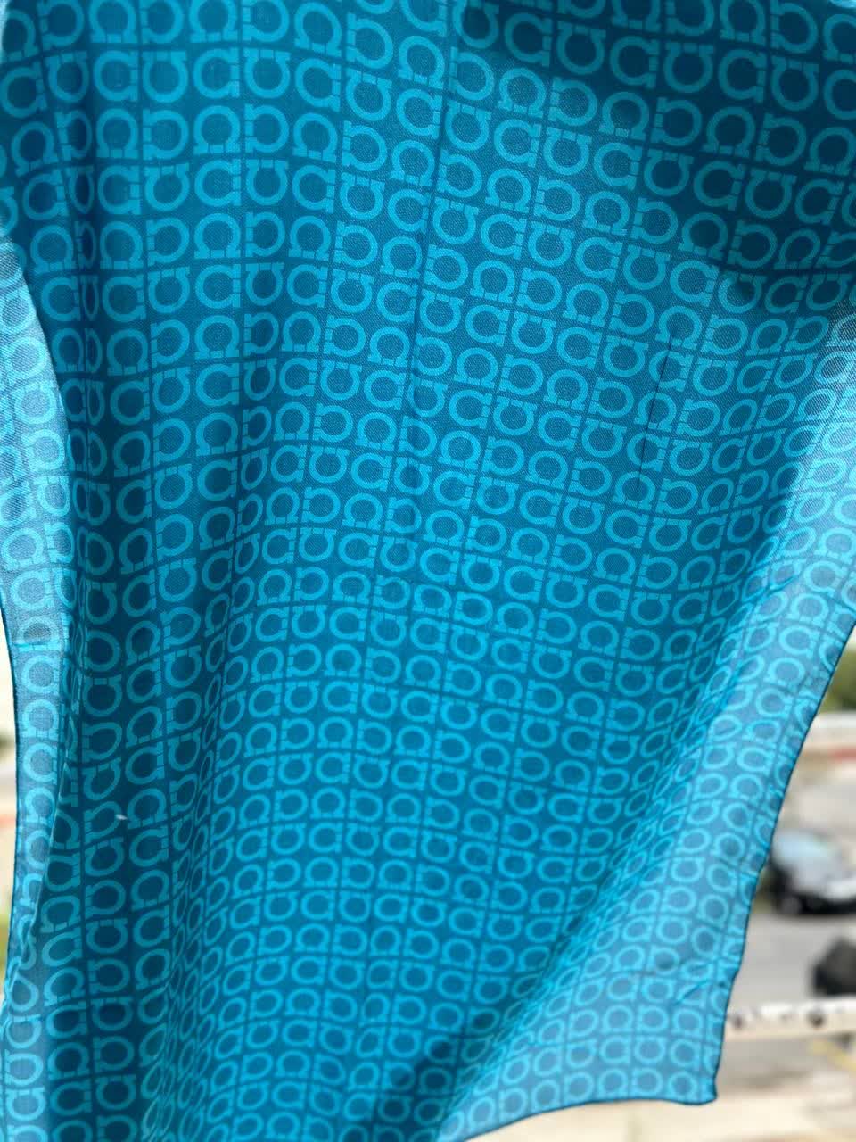 شال زنانه موهر نخی طرحدار پاییزی رنگ آبی کد r1559