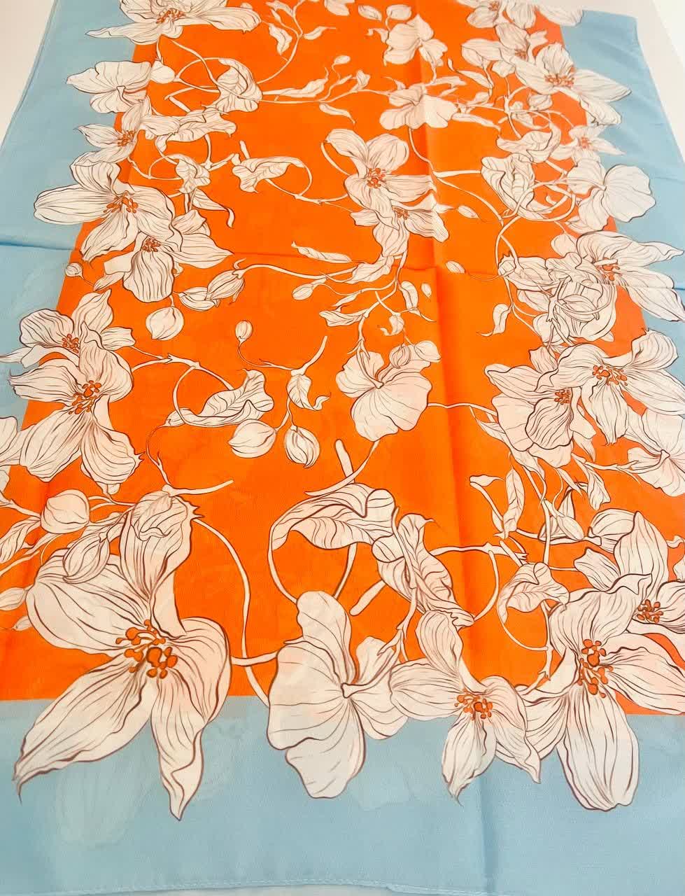 شال زنانه نخی جدید رنگ نارنجی حاشیه آبی طرح گل زیبا و شیک با ارسال رایگان کد r339