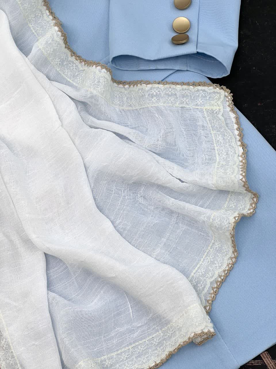 شال زنانه مجلسی رنگ سفید نخی جدید طرح حاشیه گیپور زیبا با ارسال رایگان کد lo337