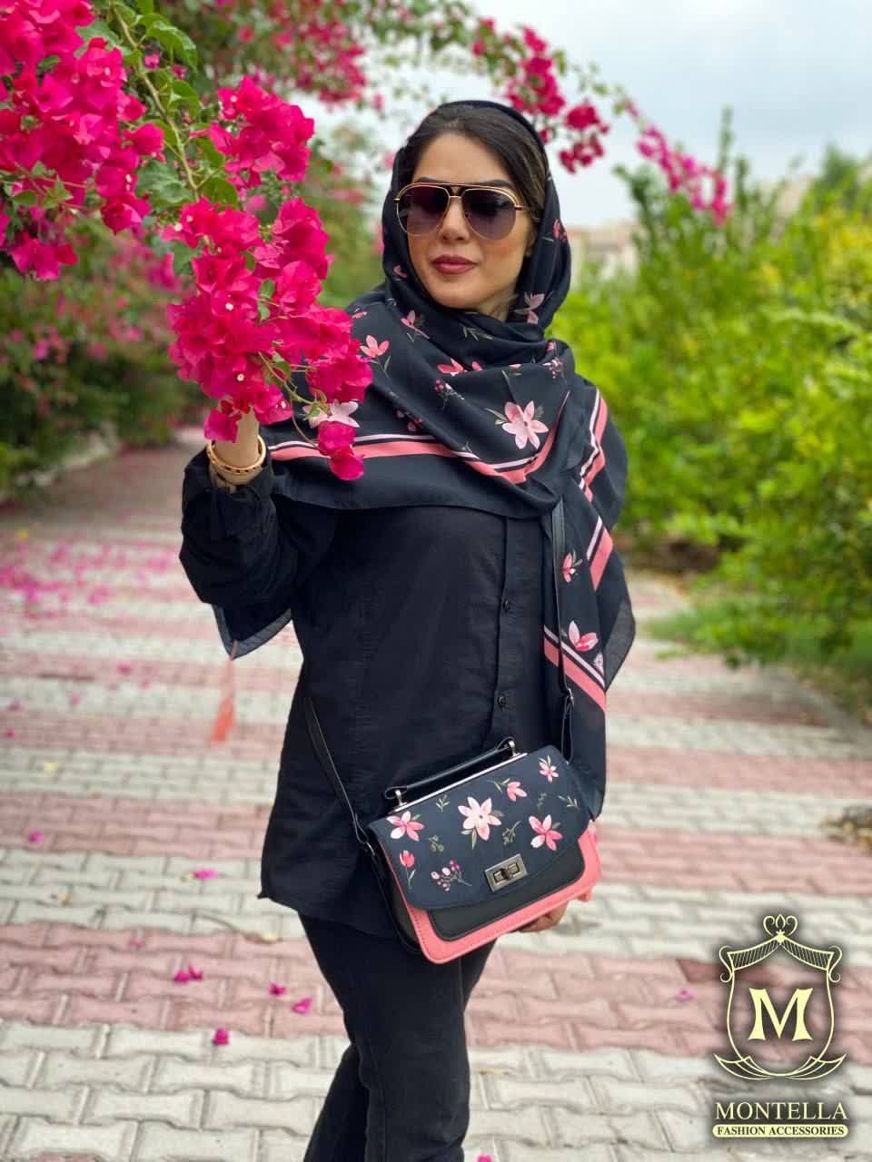 ست کیف و روسری زنانه طرح فلاور رنگ مشکی با گل های گلبهی با کیف دسته چرمی کیفیت عالی با ارسال رایگان کد mo413