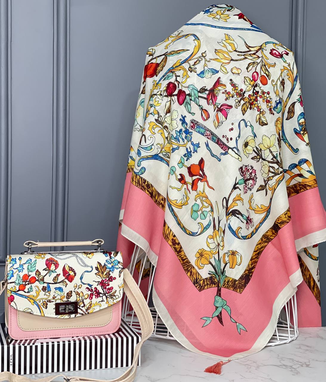 ست کیف و روسری زنانه طرح گل ابریشم جدید کیفیت عالی با ارسال رایگان کد mo612
