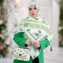 ست کیف و روسری زنانه طرح جدید برگ زیتون رنگ سبز روشن کیفیت عالی با ارسال رایگان کد mo597