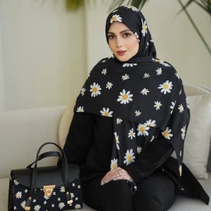 ست کیف و روسری زنانه طرح جدید بابونه رنگ مشکی کیفیت عالی کد mo449