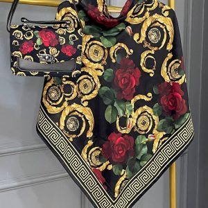 ست کیف و روسری زنانه طرح جدید رز ورساچه مشکی کیفیت عالی کد mo821