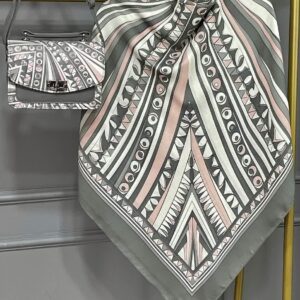 ست کیف و روسری زنانه طرح جدید ریما رنگ طوسی صورتی کیفیت عالی کد mo1007